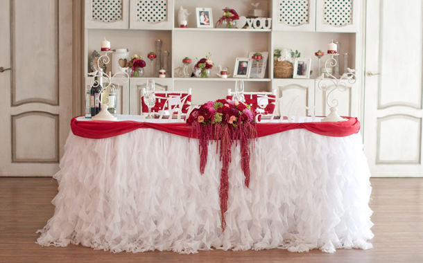 Оформление свадебного стола: выбираем текстиль